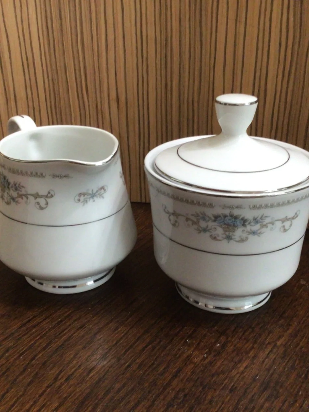 Vintage 1960 Diane by Wade porcelain cream and sugar set. Excellent shape.